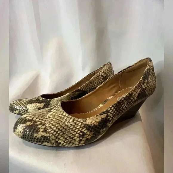 Clarks Collection Wedge Heels Leather Snake Skin Black Blend Round Toe - Picture 1 of 7